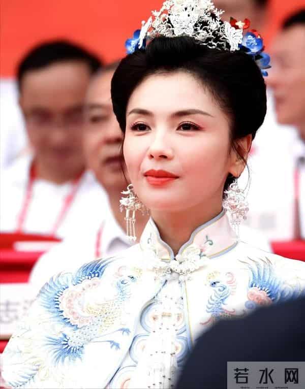 钱再多有什么用？47岁“妈祖女神”刘涛的现状，给所有人提了个醒