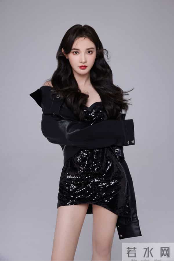 彭小苒——玲珑身材，性感女神