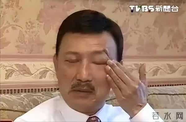 曾是一代歌王，却沦为人尽皆知的台独分子，如今家破人亡下场凄凉