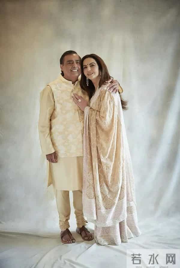 一个包包1000万！印度首富婆罗门夫人的阶级鸿沟，被钱填平了