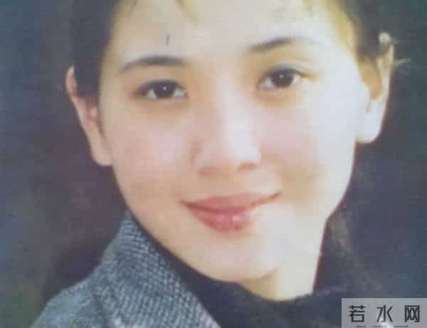 不拍吻戏、不嫁豪门，30岁自毁前程演妈妈，丈夫是她叛逆的后盾