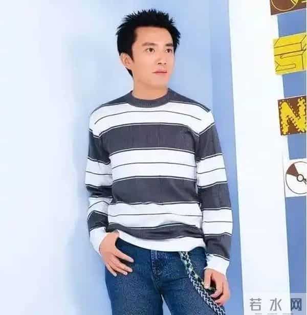 56岁亚宁白发复出，《同一首歌》的青春回忆杀为何能戳中人心？