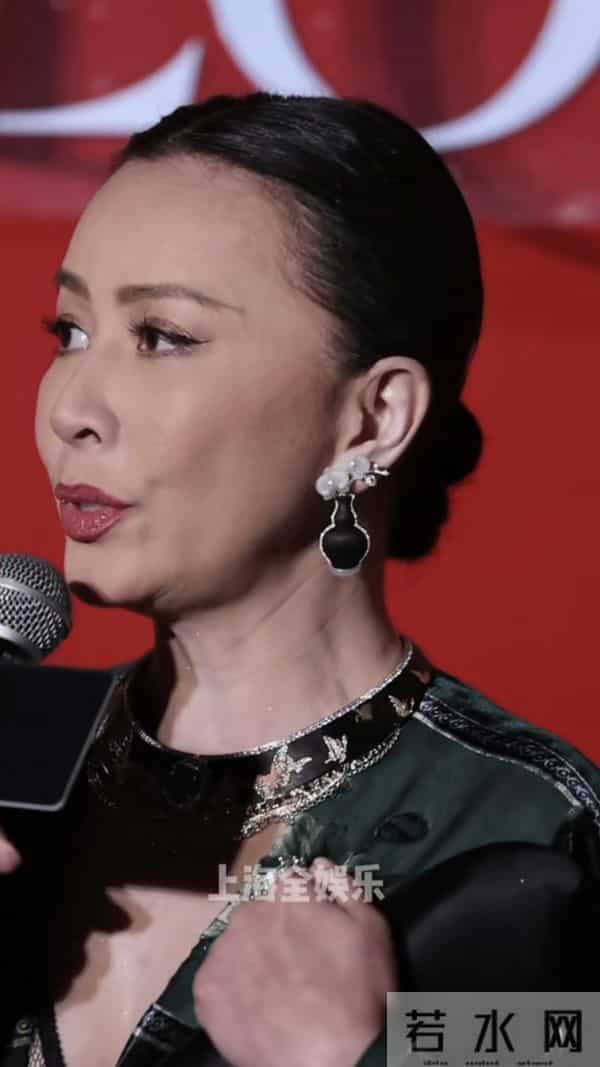 “不老女神”都是假的？60岁刘嘉玲生图，可以打败95％的女人