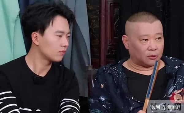 郭德纲带妻儿澳洲度假，郭汾阳扎耳洞面相凶狠，身材比爸妈还胖