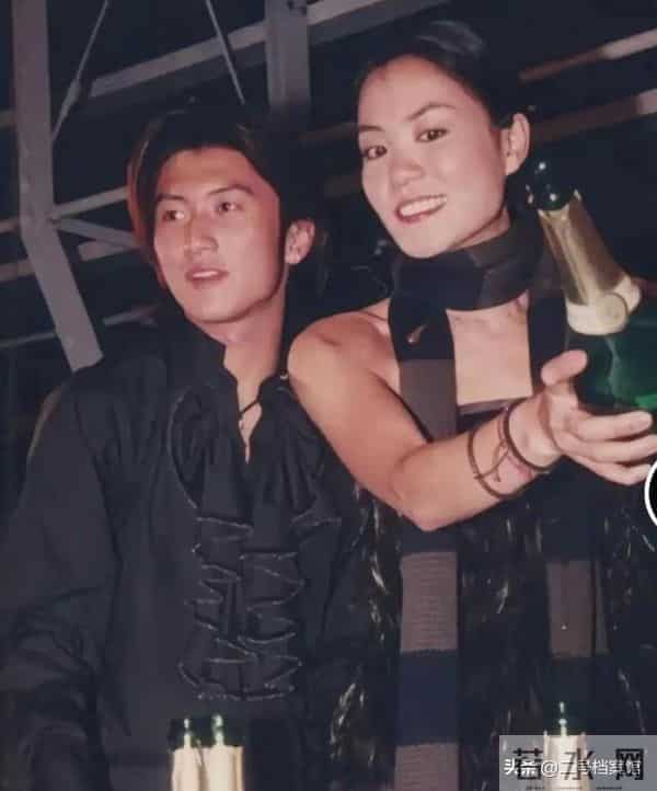 复合11年后，李嫣谢振轩联手，撕碎了王菲和谢霆锋仅剩的“体面”