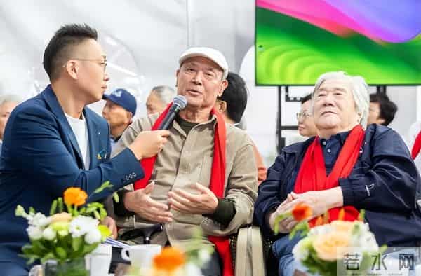 久别重逢，风骨依然：85岁著名戏骨达式常归来，光影中的永恒君子