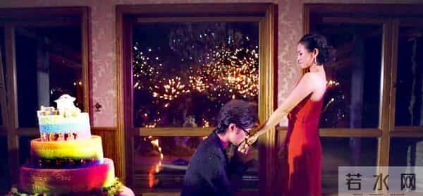 离婚2年，章子怡夺回女儿抚养权，没给汪峰留体面，却活得很漂亮