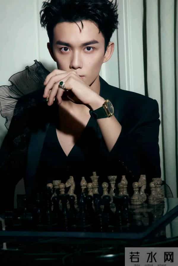 疑被石锤？赵露思发新歌，吴磊再力挺“吴露可逃”又发糖？