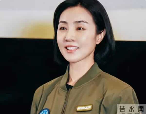 姜文让她“一脱成名”，戏外却守身如玉，如今52岁了还没找到对象