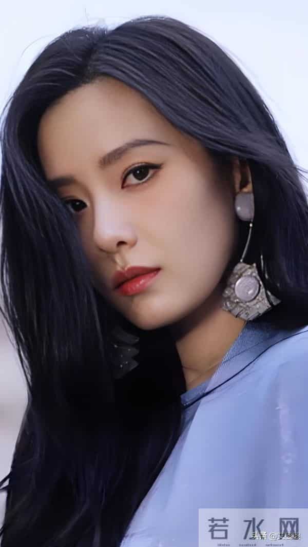 刘诗诗1987年3月出生于北京市 内地影视女演员 丈夫吴奇隆