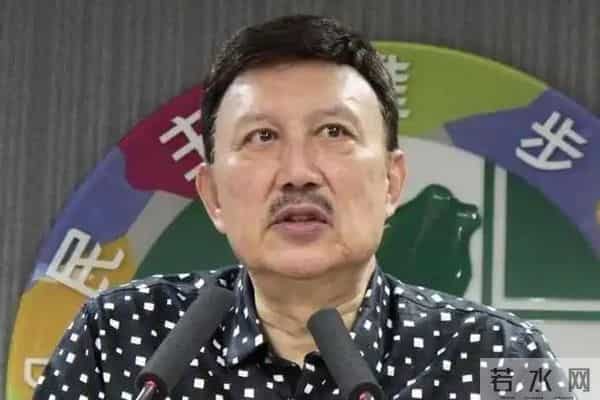 曾是一代歌王，却沦为人尽皆知的台独分子，如今家破人亡下场凄凉