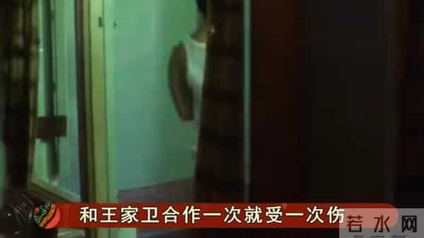 王家卫被爆聊天记录后，越来越多拍戏细节被扒，难怪张国荣这样说