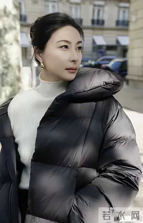 哇塞，郭晶晶美出圈了，这个发型太适合她了，天生自带贵气