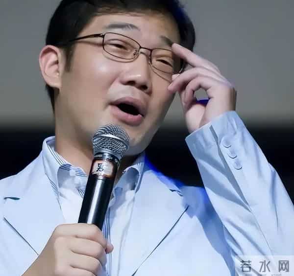 16年前，他把黄家驹念成黄家“狗”，自以为幽默，却意外断送前程