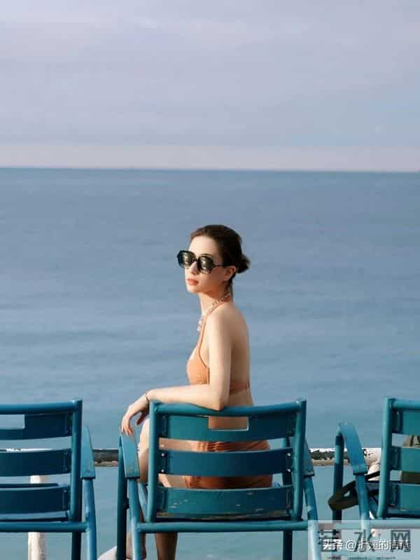何超莲假日泳装穿搭精选