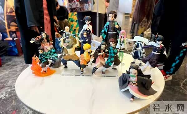 票房封神的《无限城篇》,日漫IP十年积淀,国产电影的破局之路