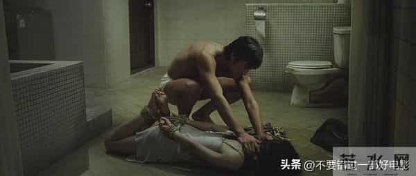 追击三部曲，紧张、清晰、流畅的故事，恐怖、压抑、绝望的风格