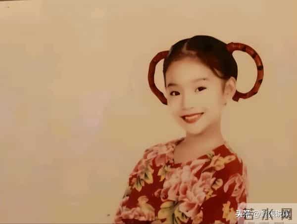 导演也没想到，只是请王菊来演个配角，结果她却把主角的风头抢了