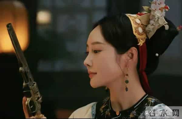 追陈晓翻了？央八《大生意人》开播，37岁李纯凭女二杀穿屏幕