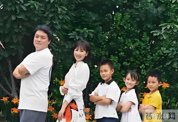 《唐诡》中的2对青梅竹马，和妻子9岁相识，恩爱多年同甘共苦