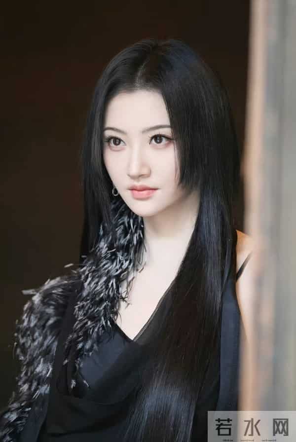 《龙骨焚箱》爆款预定双强劈叉咚超A放肆藤你CP戳中追剧人的心巴