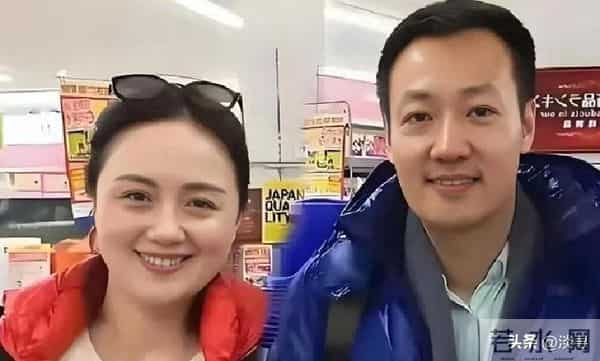 李乃文也没想到，朱媛媛离世仅半年，辛柏青已经走上了另一条路