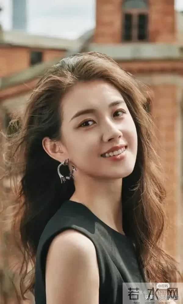 郭宇欣又杀回来了!新剧首播热度破亿,横扫腾讯四大榜第一