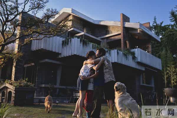 杀对手抢工作?《无可奈何》道破关键,中产的体面竟如此易碎