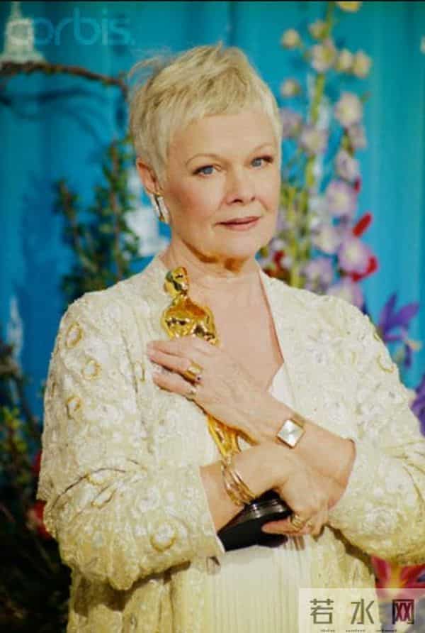 《滚石》力捧!杰西凭借《哈姆奈特》封神,奥斯卡影后稳了?