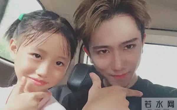 男网红被爆抛妻弃子后,甩出医院开的无精证明,现实比短剧精彩