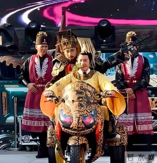 缺钱的港星，抢着来内地景区“捞金”？是文艺圈堕落，还是不得已