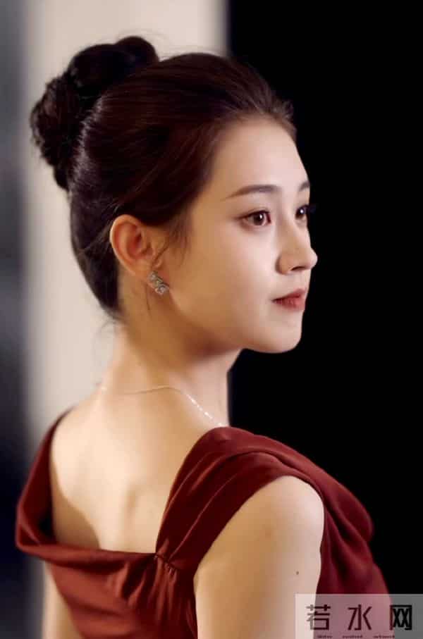 郭宇欣又惊艳了!新剧演“泼辣女”出圈,谁说只有满腹赘肉才真实