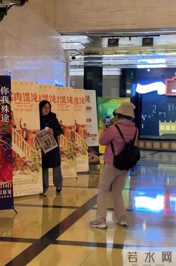 一份《WHEN DHEN》藏着一座城的烟火温情,申城近20家影院、馄饨店热络联动