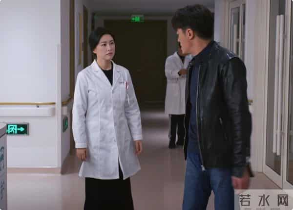 女人味多重要？《他为什么依然单身》张瑶出场，才知啥叫风情万种