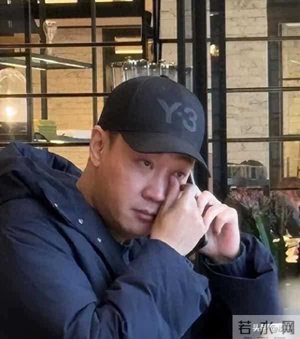 李乃文也没想到，朱媛媛离世仅半年，辛柏青已经走上了另一条路