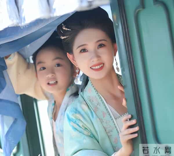 郭宇欣又惊艳了!新剧演“泼辣女”出圈,谁说只有满腹赘肉才真实