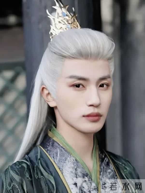 短剧白发少年杀疯了！4 位古装男神颜值暴击，谁是你的本命男神