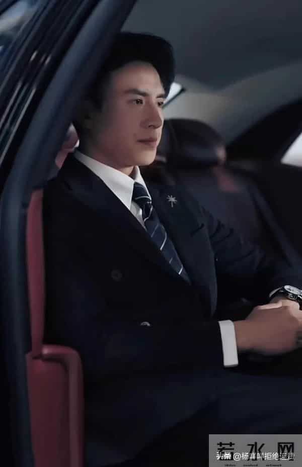 小孩叔刘萧旭又杀疯了!《掌心窥爱》首日7907万热度并且三榜第一