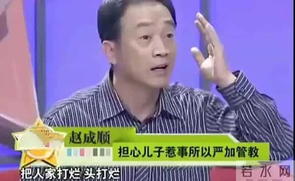 47岁帅气星二代逆袭,父亲曾为他放弃事业,如今他已成父亲的骄傲