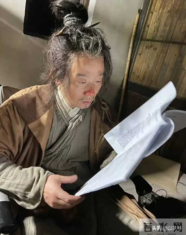 他是娱乐圈最惨影帝，科班出身却相貌平平，今靠《唐诡》二次翻红