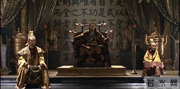 易烊千玺获第38届金鸡奖影帝，金鸡奖首位00后影帝，你怎么看？