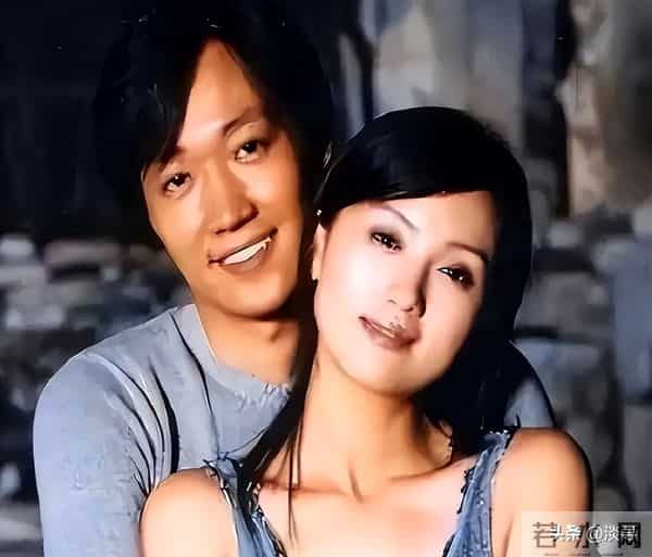 李乃文也没想到，朱媛媛离世仅半年，辛柏青已经走上了另一条路