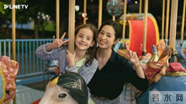 莫允雯《黑盒子》女儿罹怪病器官退化 她包下游乐园替女完成心愿