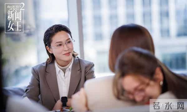 《新闻女王2》出彩的角色很多，配角演技也不错，44岁的他很突出