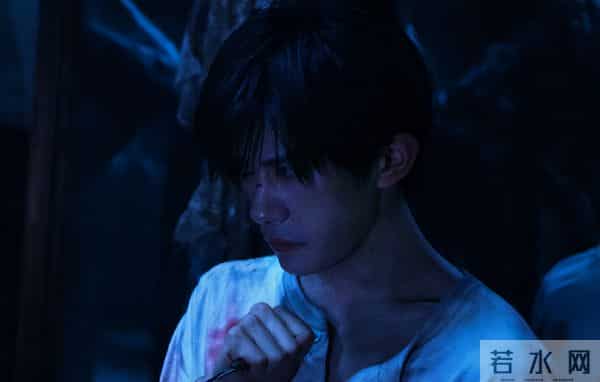 连央视新闻都发声了，张艺谋没有说错，易烊千玺走上人生另一条路