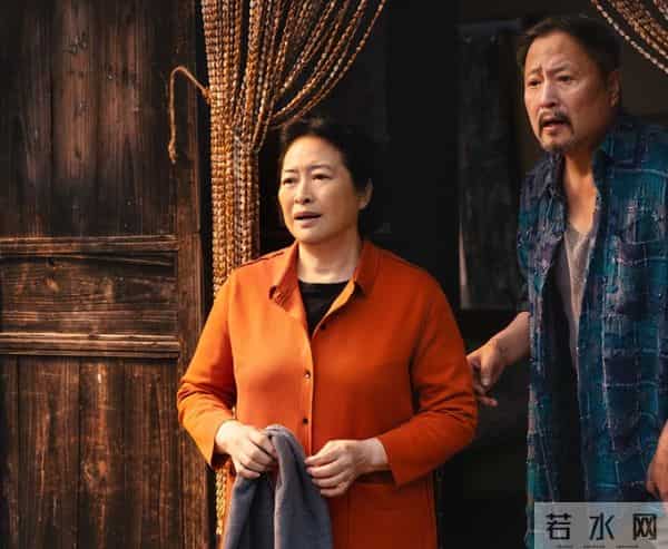 官方媒体犀利点评《四喜》，除童瑶、许娣表演不足外