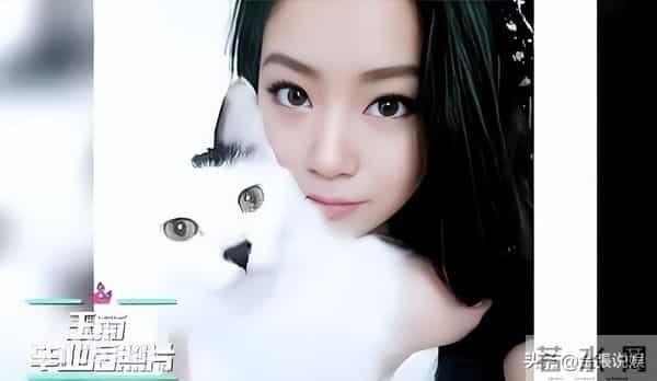 导演也没想到，只是请王菊来演个配角，结果她却把主角的风头抢了