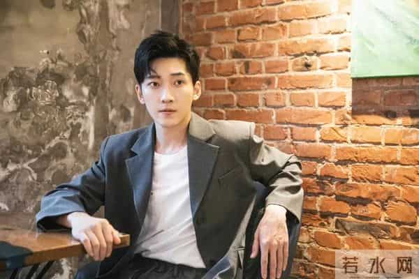 演完《沉默的荣耀》演《唐诡3》，他今年6部剧刷屏，剧抛脸圈粉