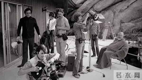 电影被封40年!男主角开拍三周就逃跑,全剧组被迫重拍,内幕公开