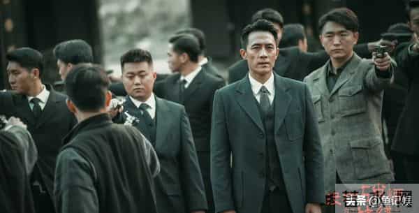 给近10年最好的谍战剧排个名- 沉默的荣耀第6, 风筝第2, 第1堪称黑马